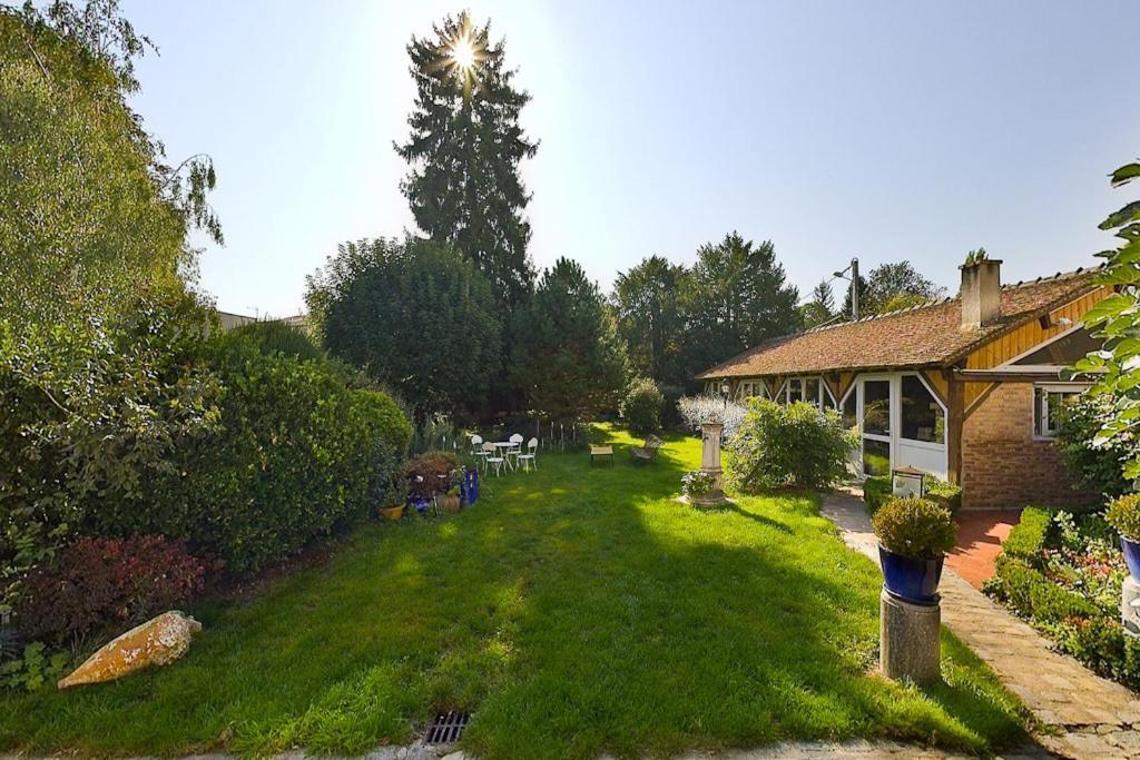 Amphore Du Berry Saint-Amand-Mont-Rond 외부 사진